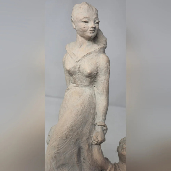 Vintage Austin Prod Inc 1983 Sculpture Mother and Small Children 15" Tall - Picture 4 of 12